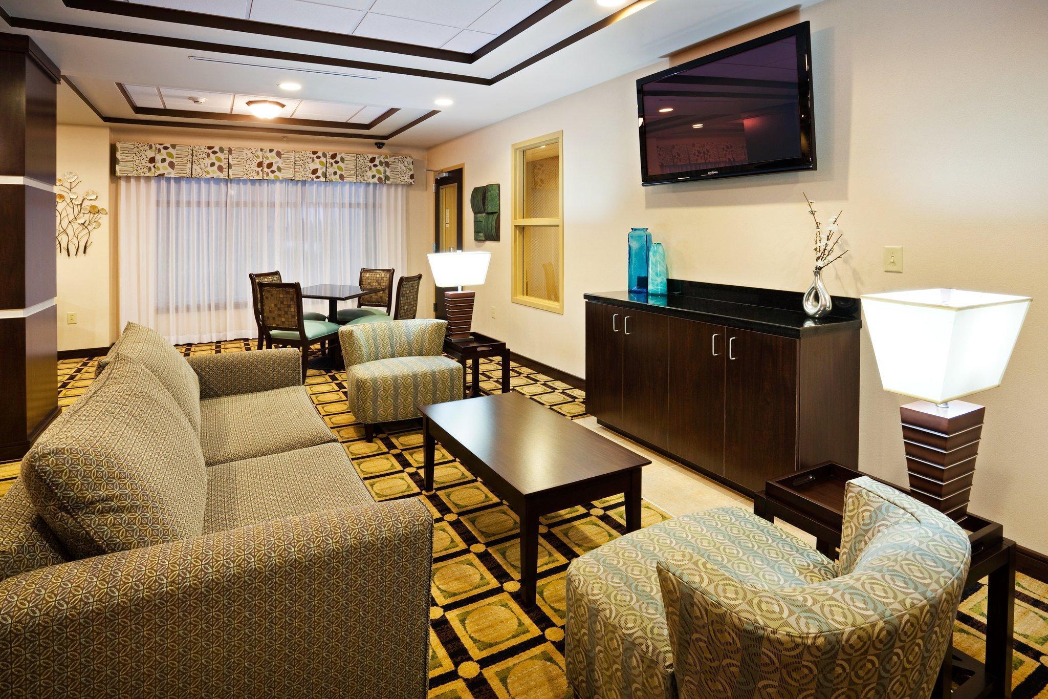 Holiday Inn Express Hotel & Suites Newport South By Ihg Exterior foto